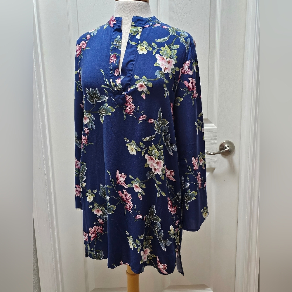 In BLOOM by JONQUIL Small Top